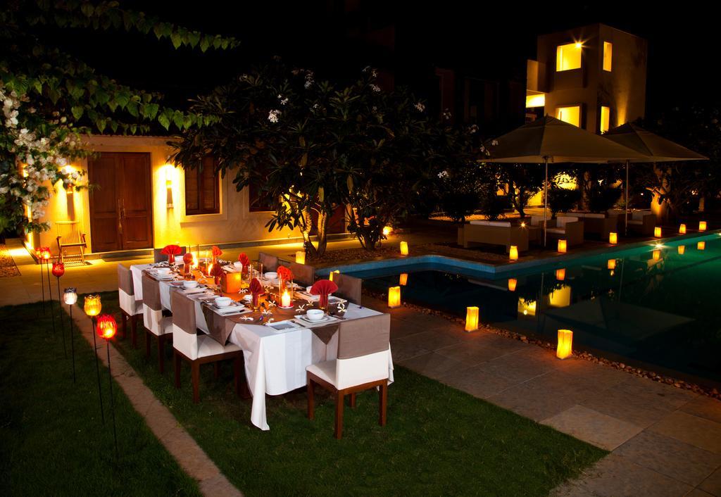Shreyas Retreat Hotel Nelamangala Exterior photo