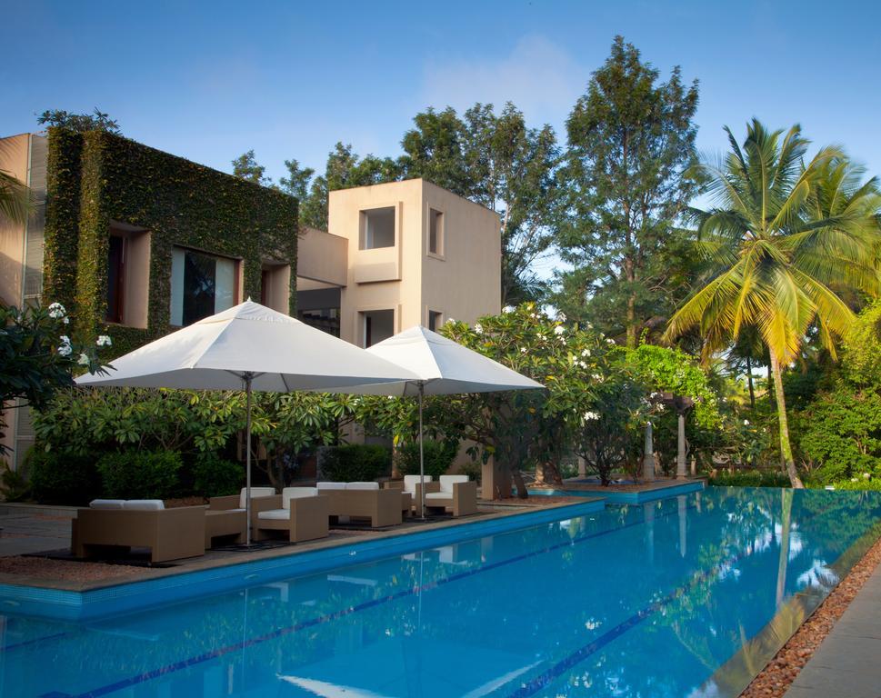 Shreyas Retreat Hotel Nelamangala Exterior photo